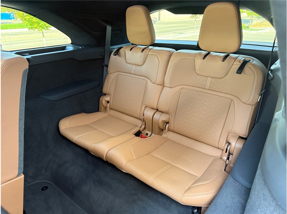 Used 2026 Lucid Gravity Grand Touring AWD/4WD image 33