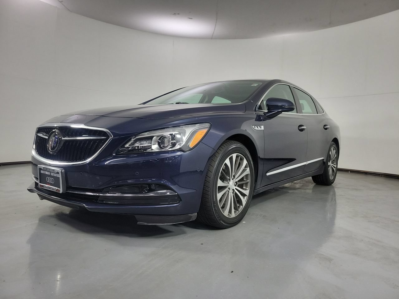Used 2017 Buick LaCrosse Premium w/ Driver Confidence Package #2 FWD image 27