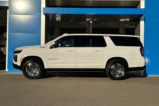 New 2027 Chevrolet Suburban Z71 w/ Z71 Off-Road Package AWD/4WD image 12