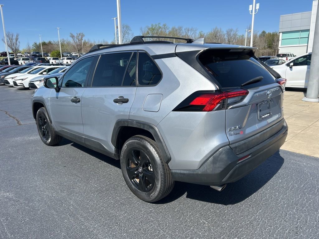 Used 2020 Toyota RAV4 XLE image 16