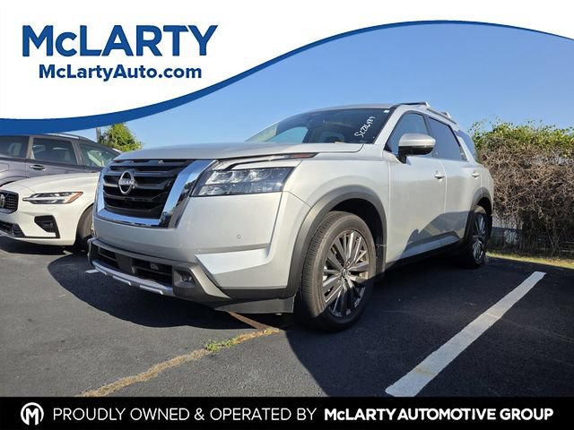 Used 2025 Nissan Pathfinder SL w/ SL Premium Package