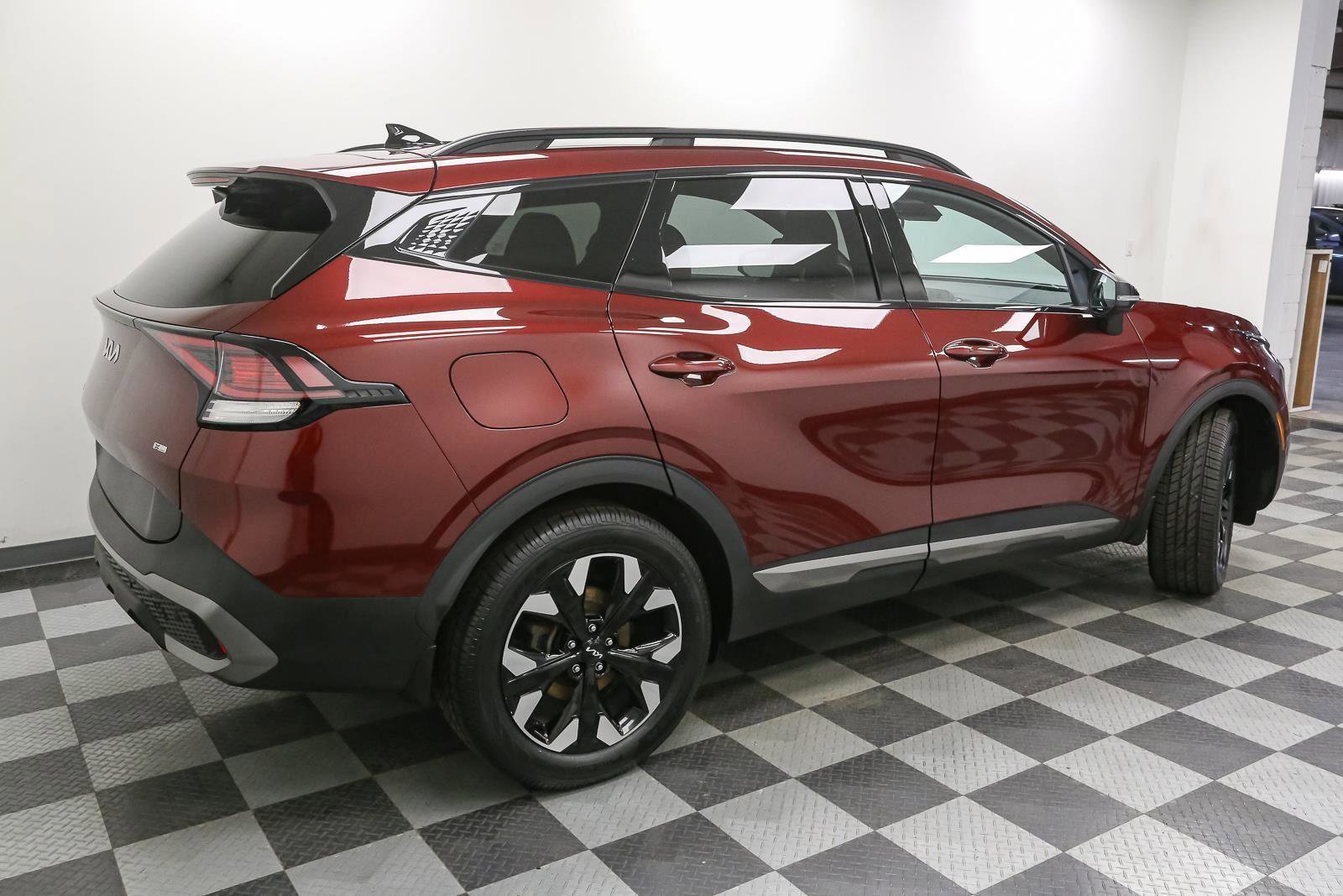 Used 2023 Kia Sportage X-Line AWD/4WD image 8