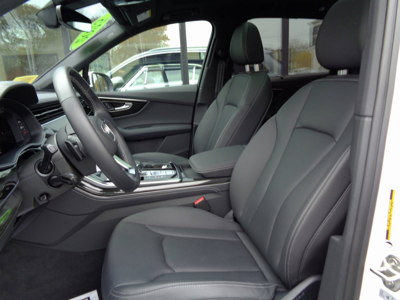 Used 2025 Audi Q7 3.0T Premium Plus w/ Premium Plus Package image 9