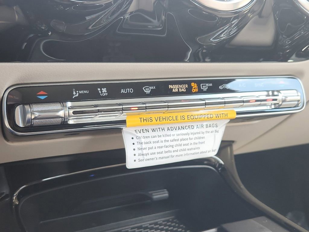 New 2025 Mercedes-Benz CLA 250 4MATIC image 25