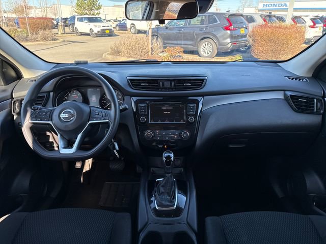 Used 2021 Nissan Rogue Sport S image 11