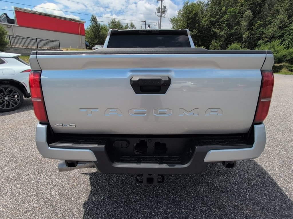 Certified 2026 Toyota Tacoma SR5 AWD/4WD image 6