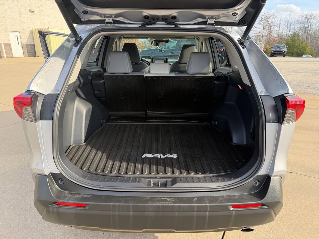 Used 2019 Toyota RAV4 XLE Premium w/ Cold Weather Package image 29