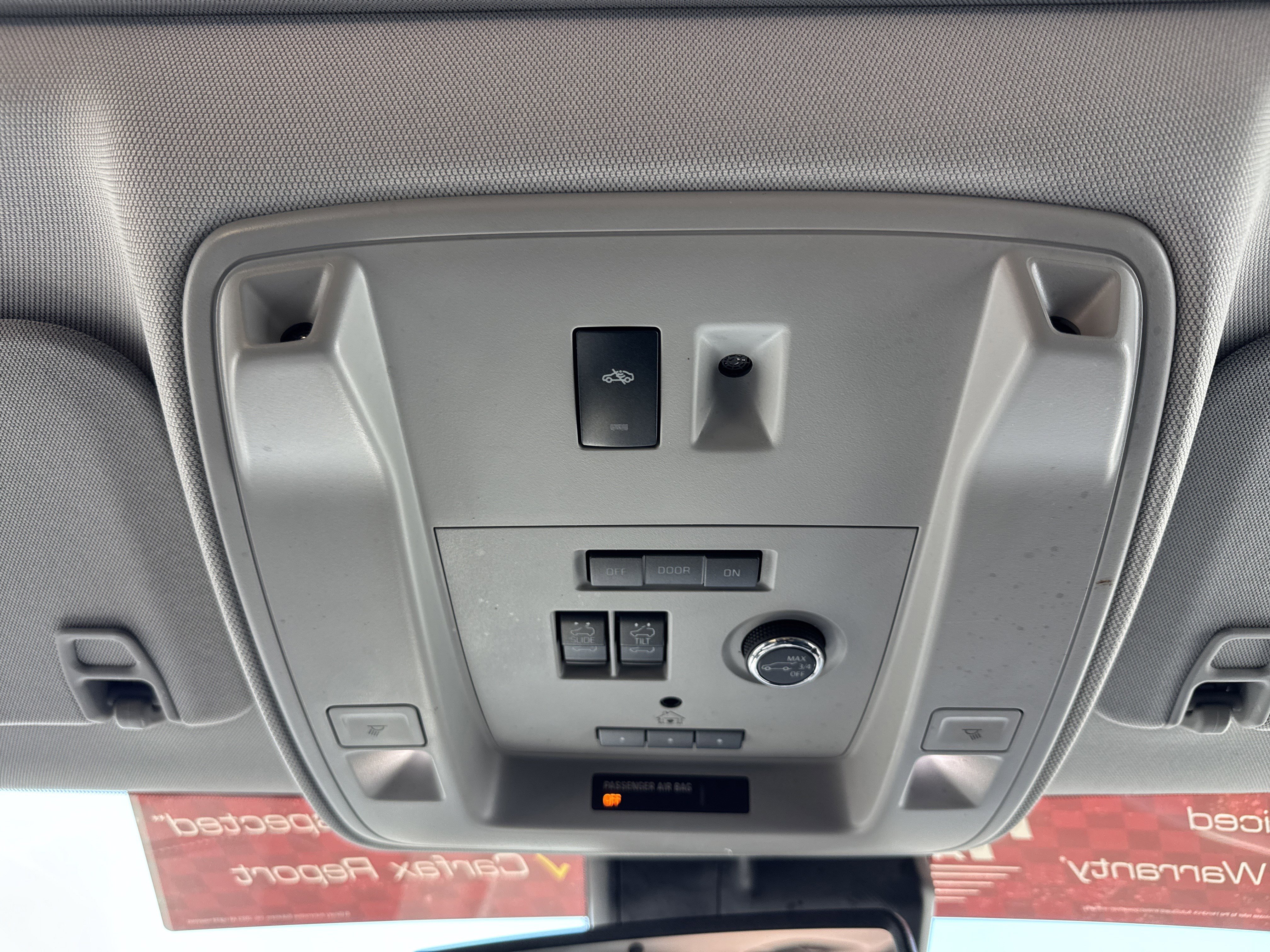 Used 2020 GMC Yukon Denali w/ Open Road Package image 28