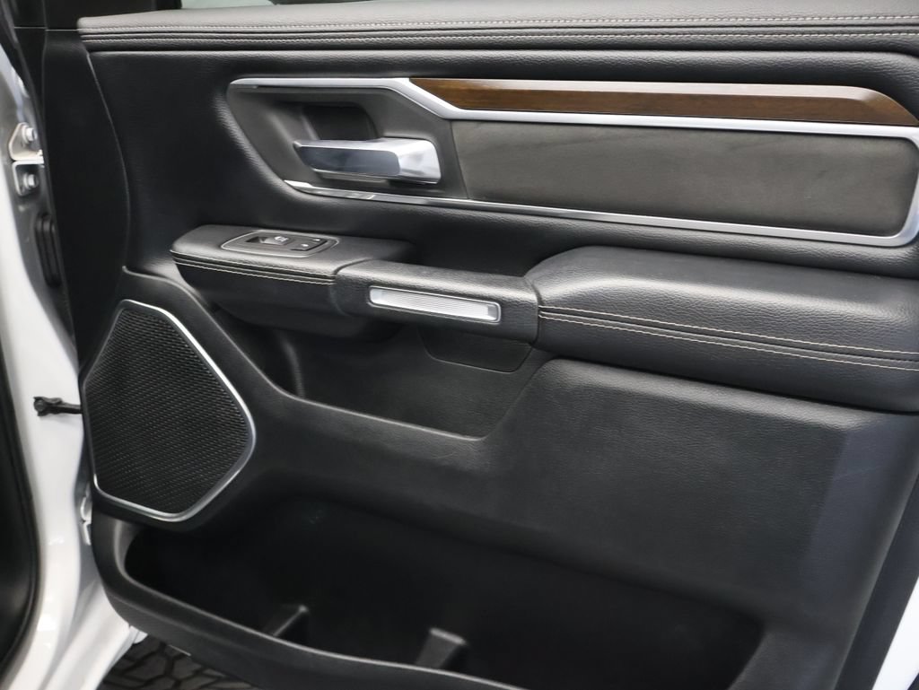 Used 2021 RAM 1500 Laramie RWD image 11