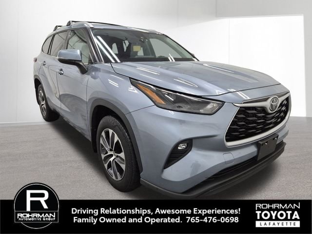 Used 2022 Toyota Highlander XLE image 9