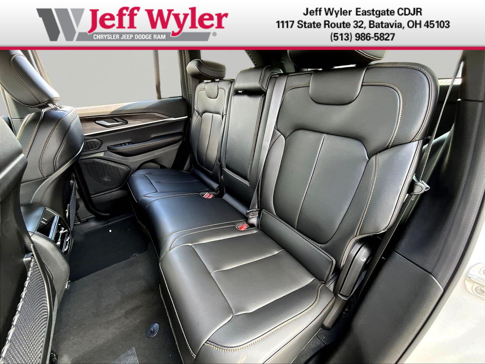 New 2026 Jeep Grand Cherokee Limited AWD/4WD image 18
