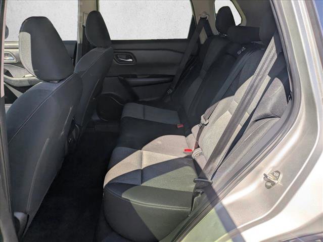 Used 2024 Nissan Rogue SV FWD image 16