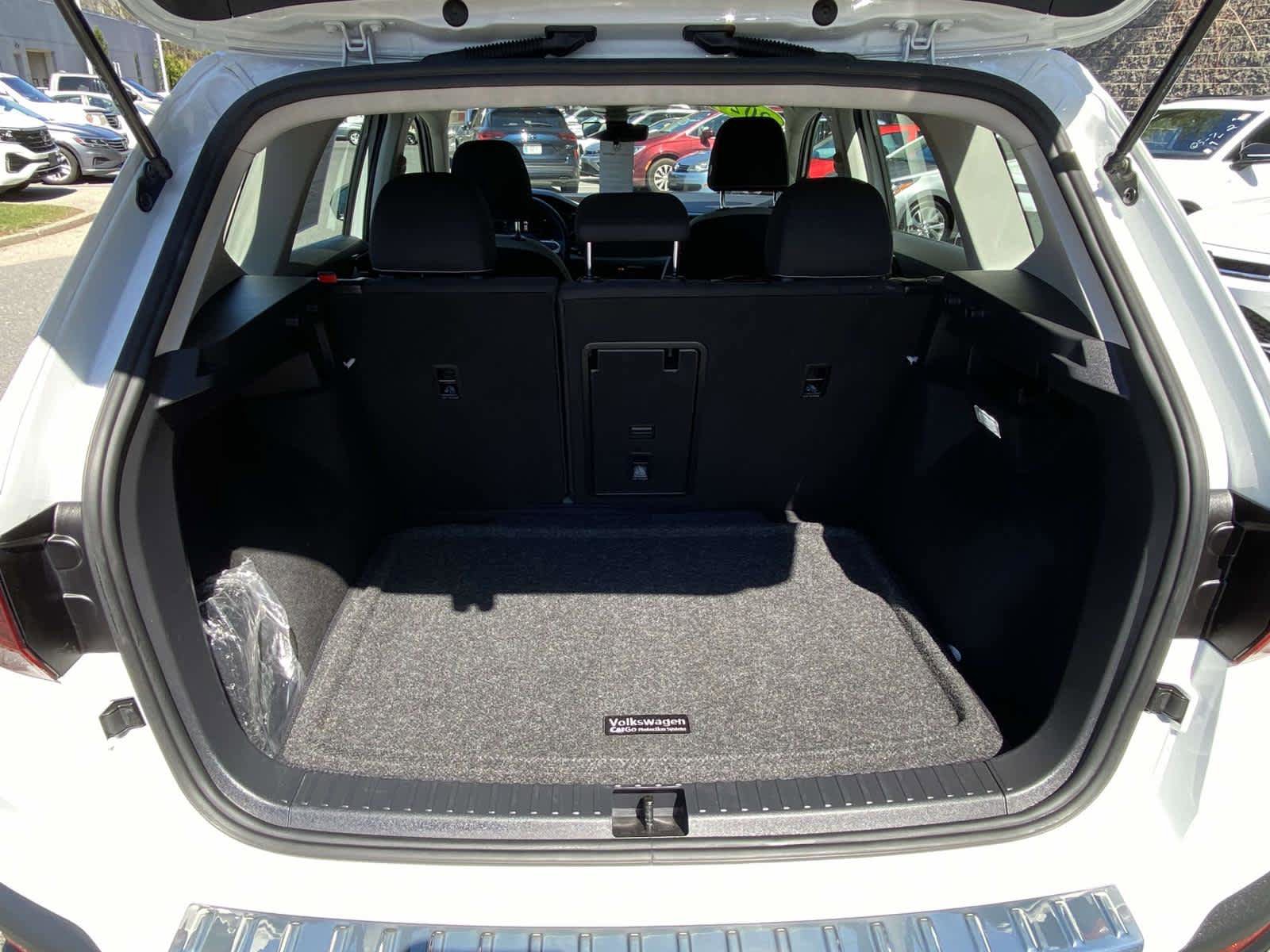 Certified 2024 Volkswagen Taos S AWD/4WD image 28