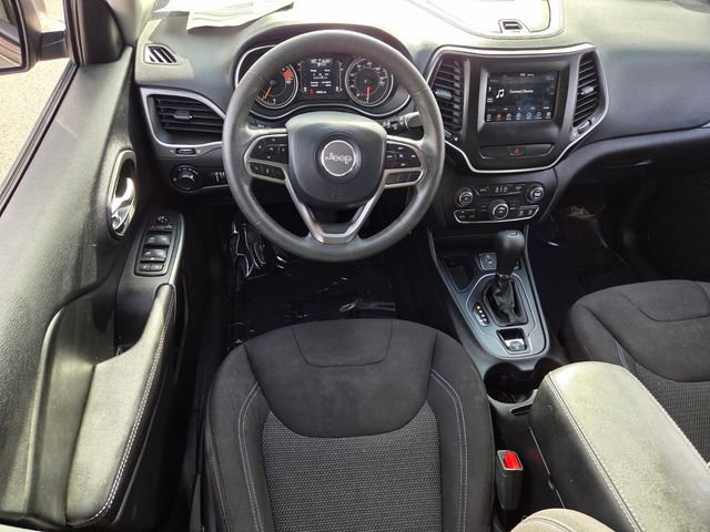 Used 2020 Jeep Cherokee Latitude FWD image 7