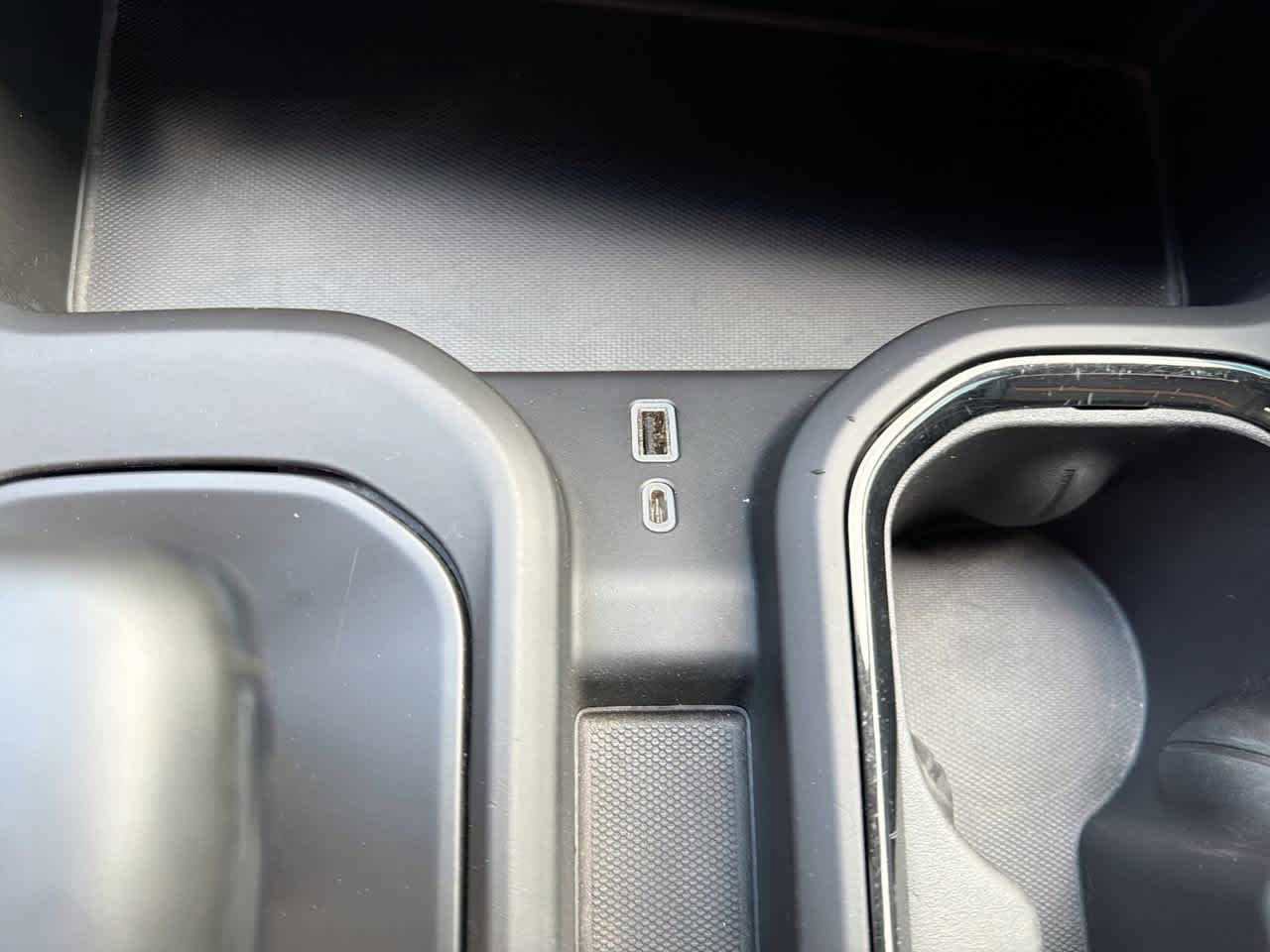 Used 2023 GMC Sierra 1500 AT4 w/ AT4 Premium Package image 23