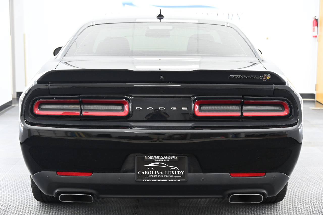 Used 2023 Dodge Challenger R/T Scat Pack RWD image 3
