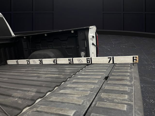 Used 2022 GMC Sierra 1500 AT4X image 17