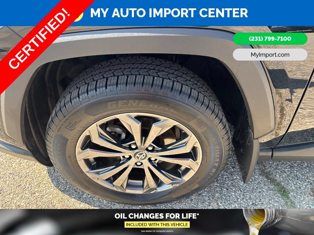 Certified 2025 Toyota RAV4 Limited w/ Advanced Technology Package AWD/4WD image 6
