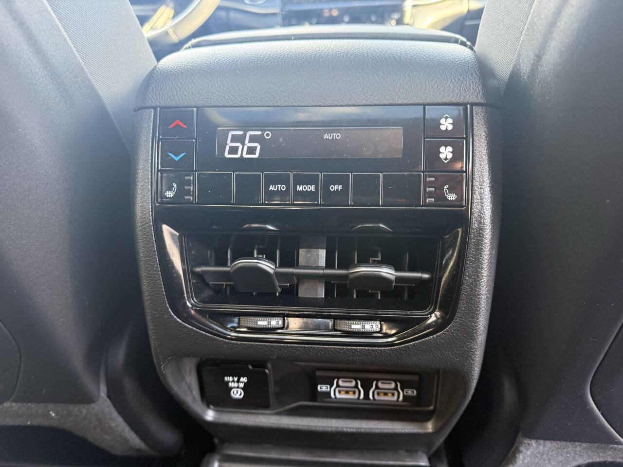 Used 2021 Jeep Grand Cherokee L Limited image 14