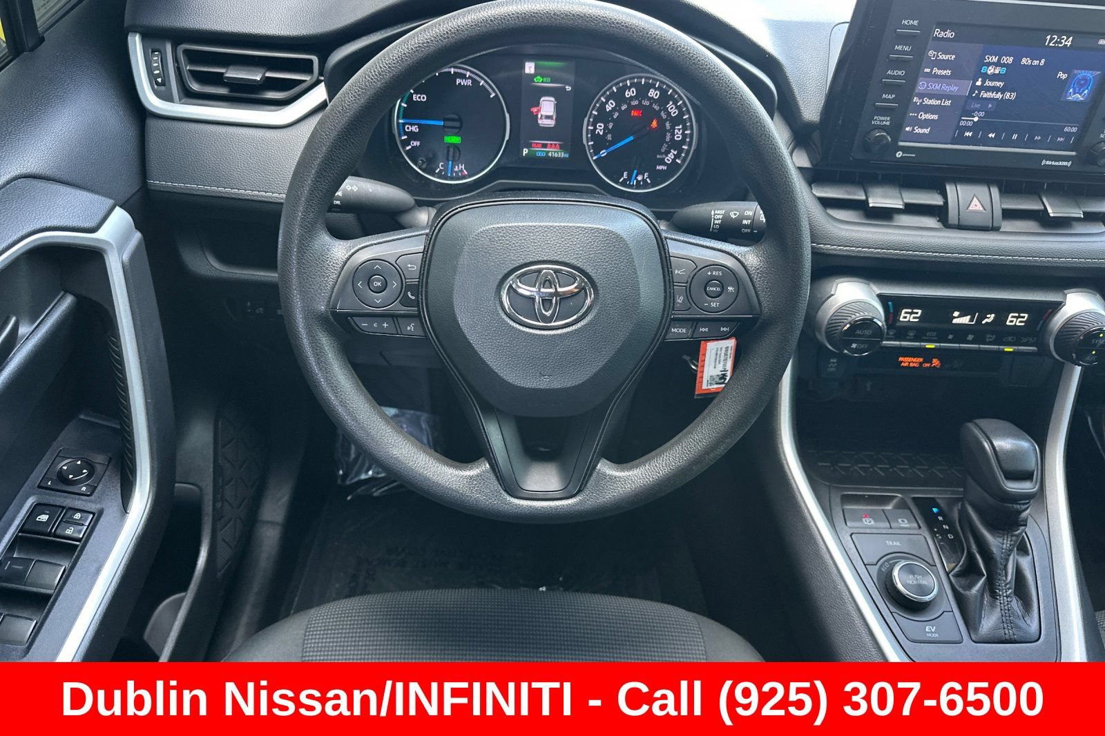 Used 2022 Toyota RAV4 LE AWD/4WD image 17