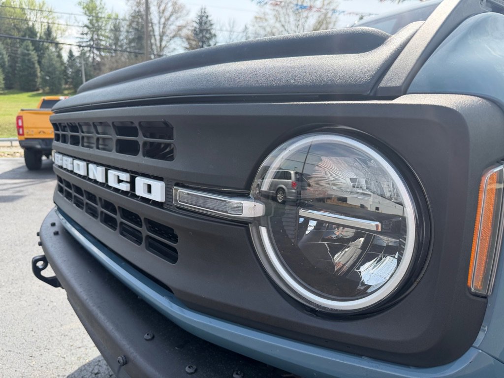 Used 2022 Ford Bronco Black Diamond image 11