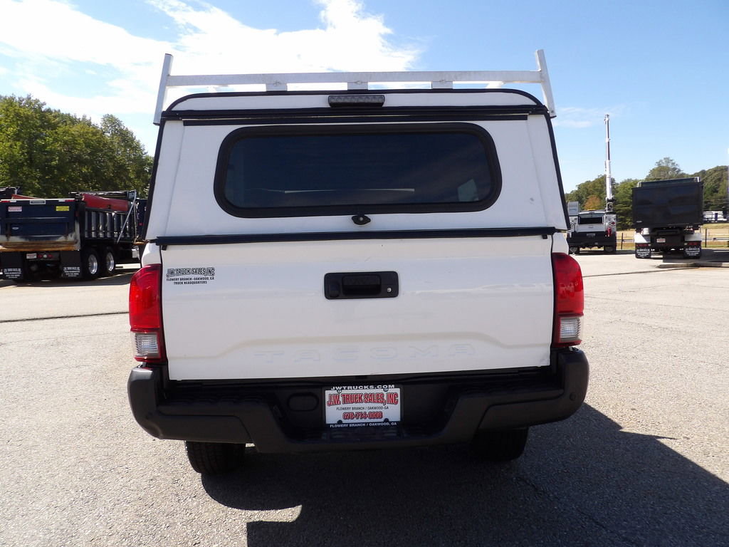 Used 2021 Toyota Tacoma SR RWD image 6