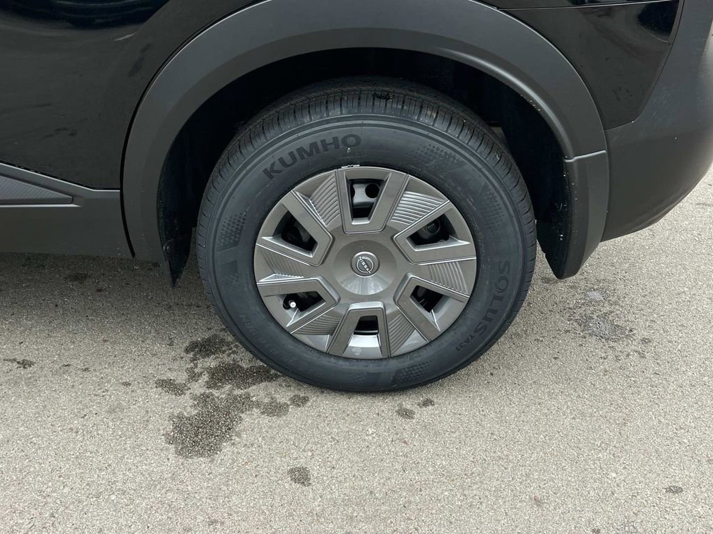 New 2026 Nissan Kicks S image 14