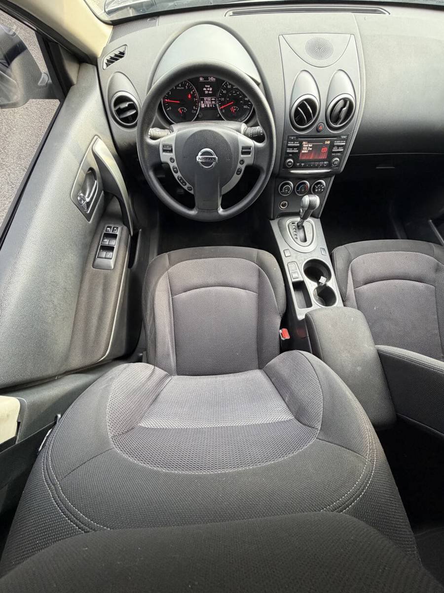 Used 2012 Nissan Rogue SV AWD/4WD image 34