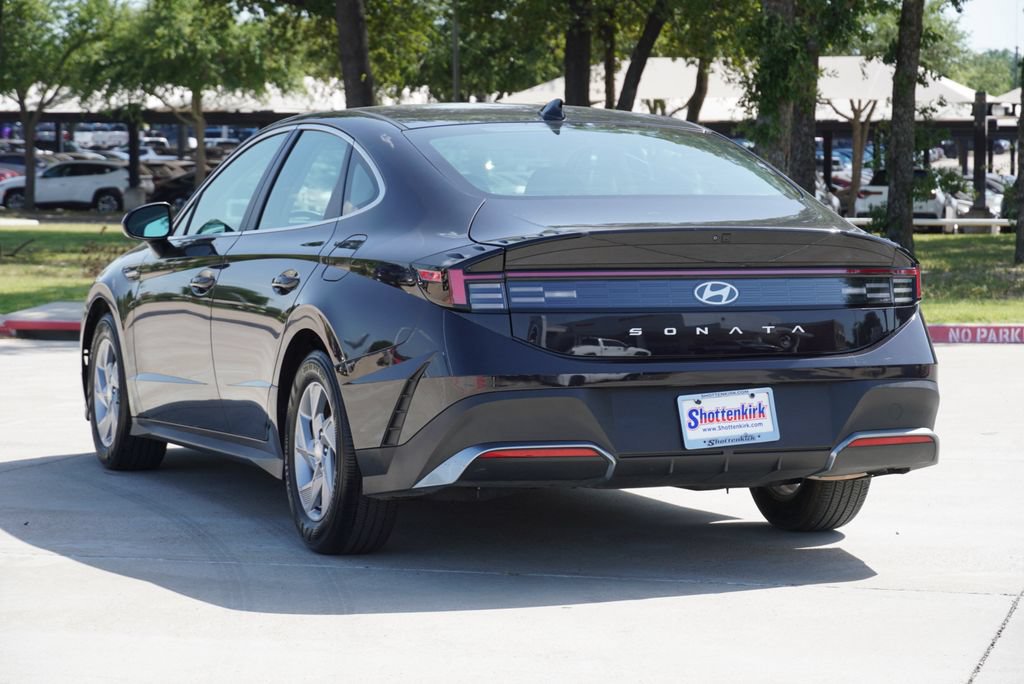 Used 2025 Hyundai Sonata SE FWD image 5