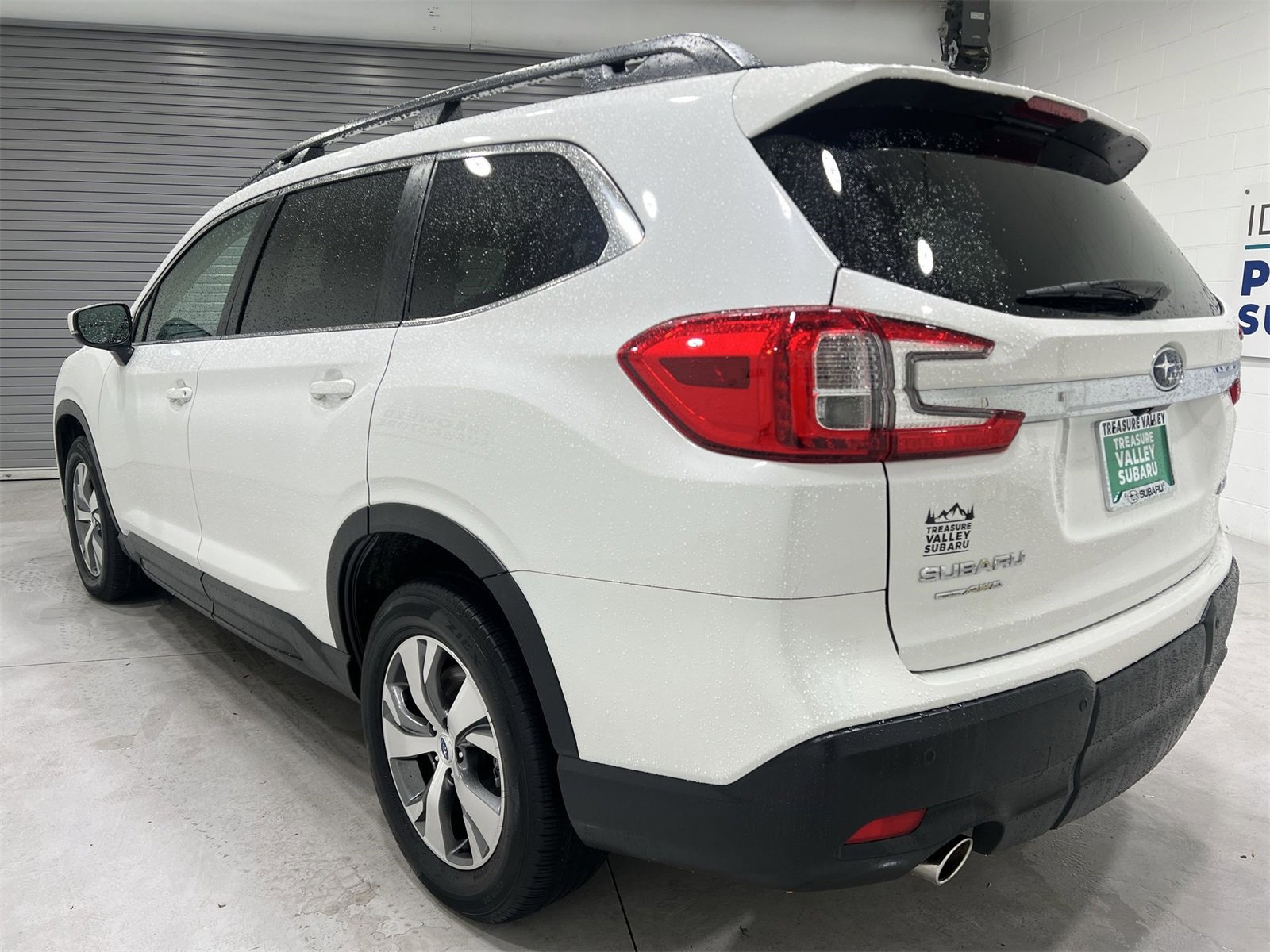 Certified 2024 Subaru Ascent Premium w/ Convenience Package image 6
