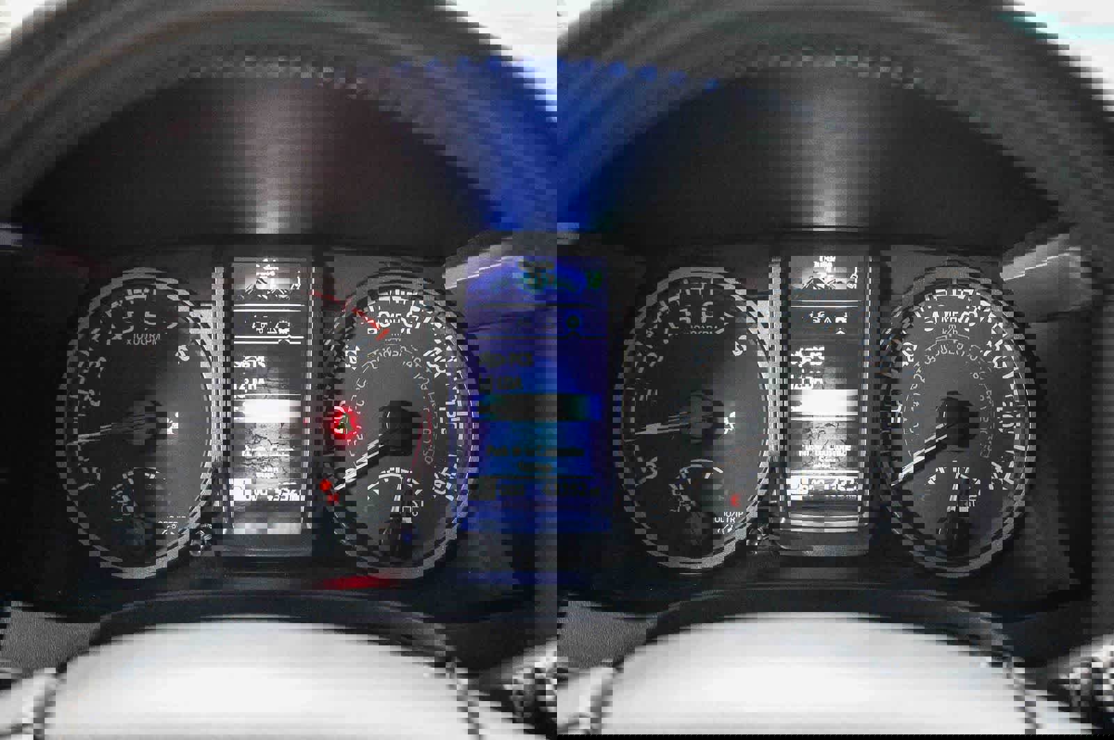 Certified 2020 Toyota Tacoma TRD Off-Road w/ Technology Package AWD/4WD image 25