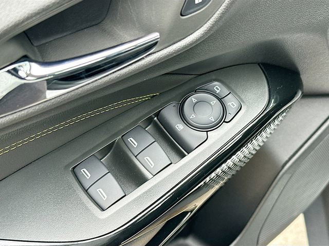 New 2026 Chevrolet Trax LT w/ Driver Confidence Package FWD image 18