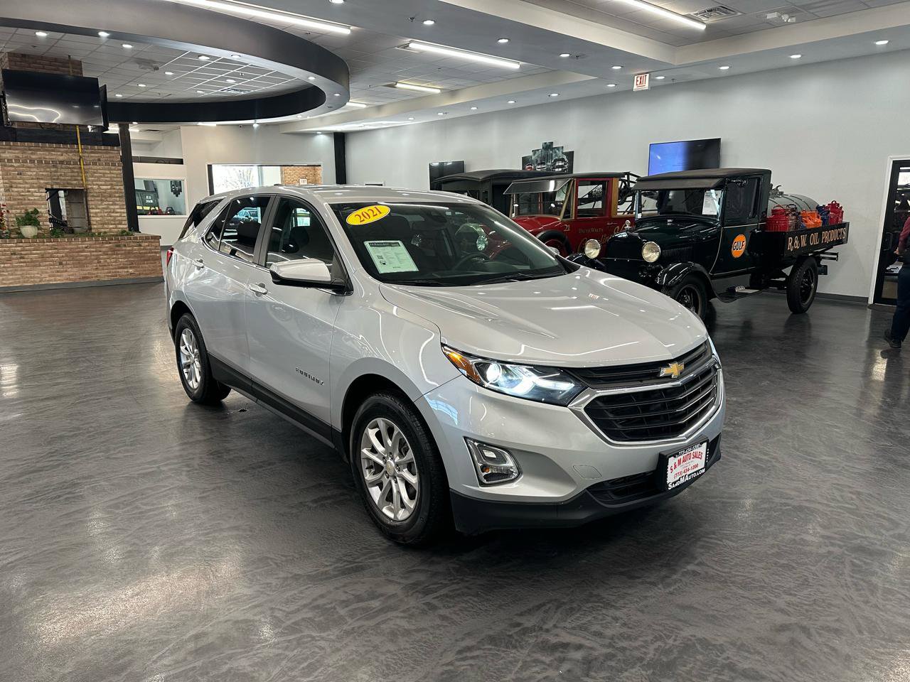 Used 2021 Chevrolet Equinox LT image 3