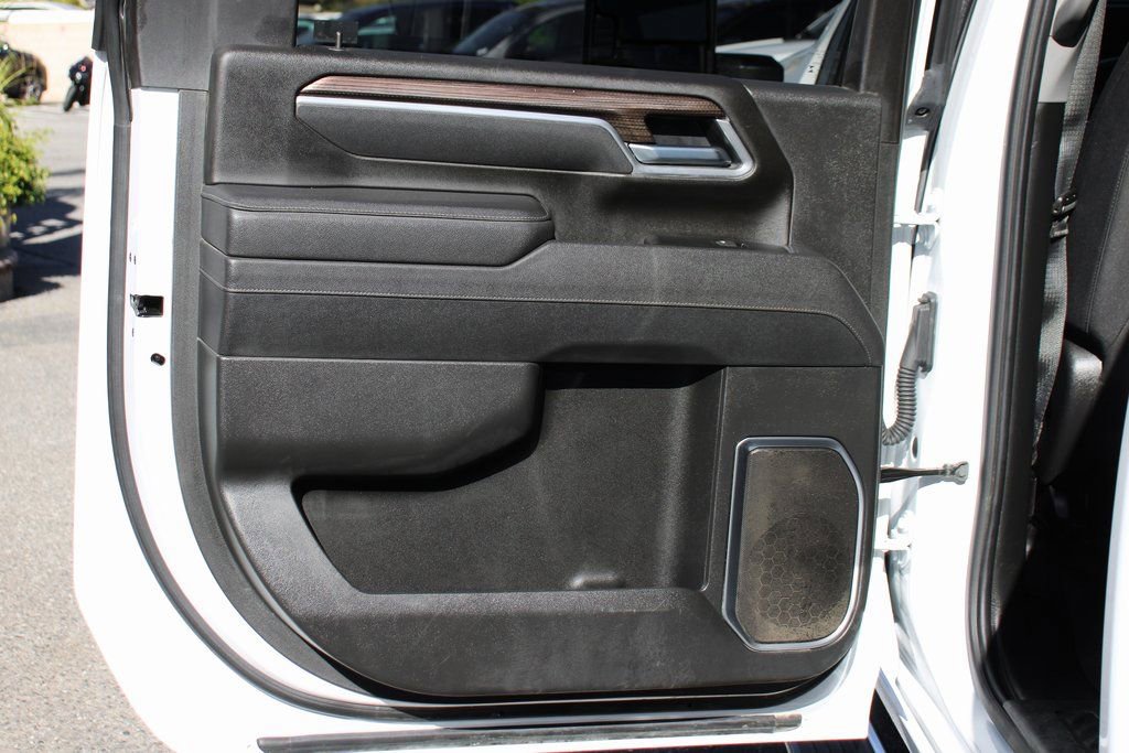 Used 2025 Chevrolet Silverado 2500 LT w/ Convenience Package image 33