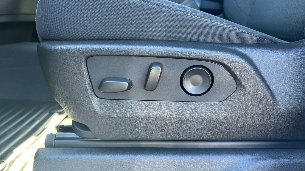 New 2025 Chevrolet Silverado 1500 LT w/ Safety Package image 24