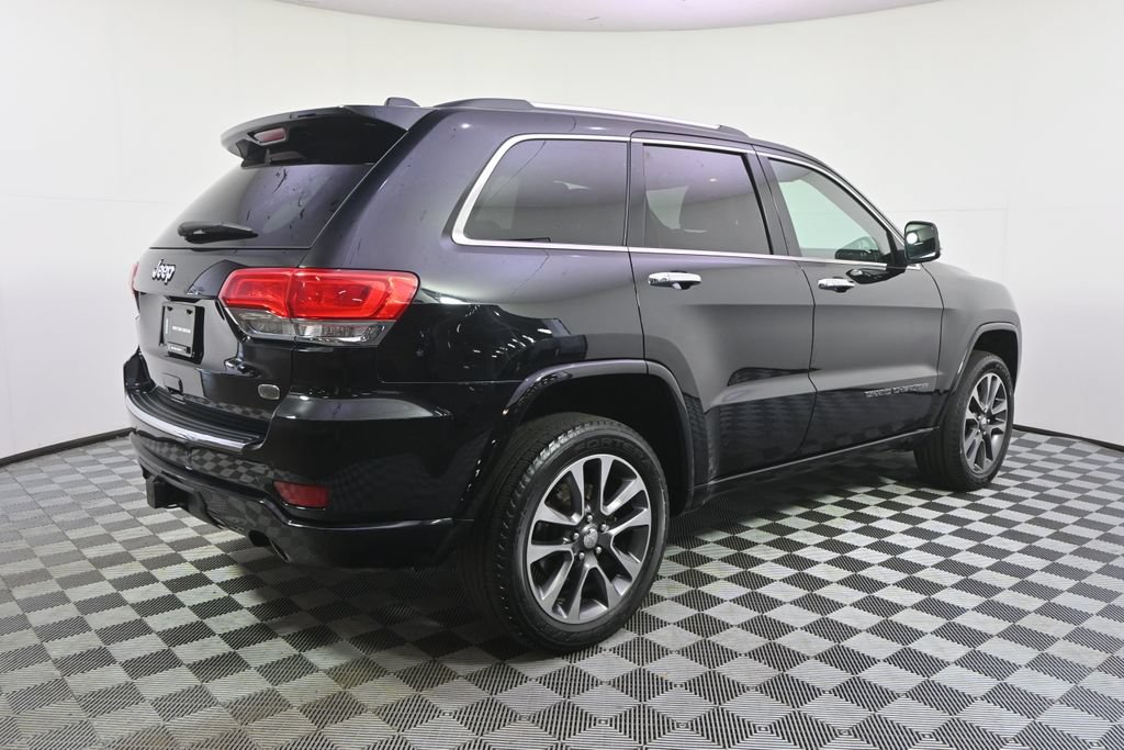 Used 2017 Jeep Grand Cherokee Overland AWD/4WD image 7