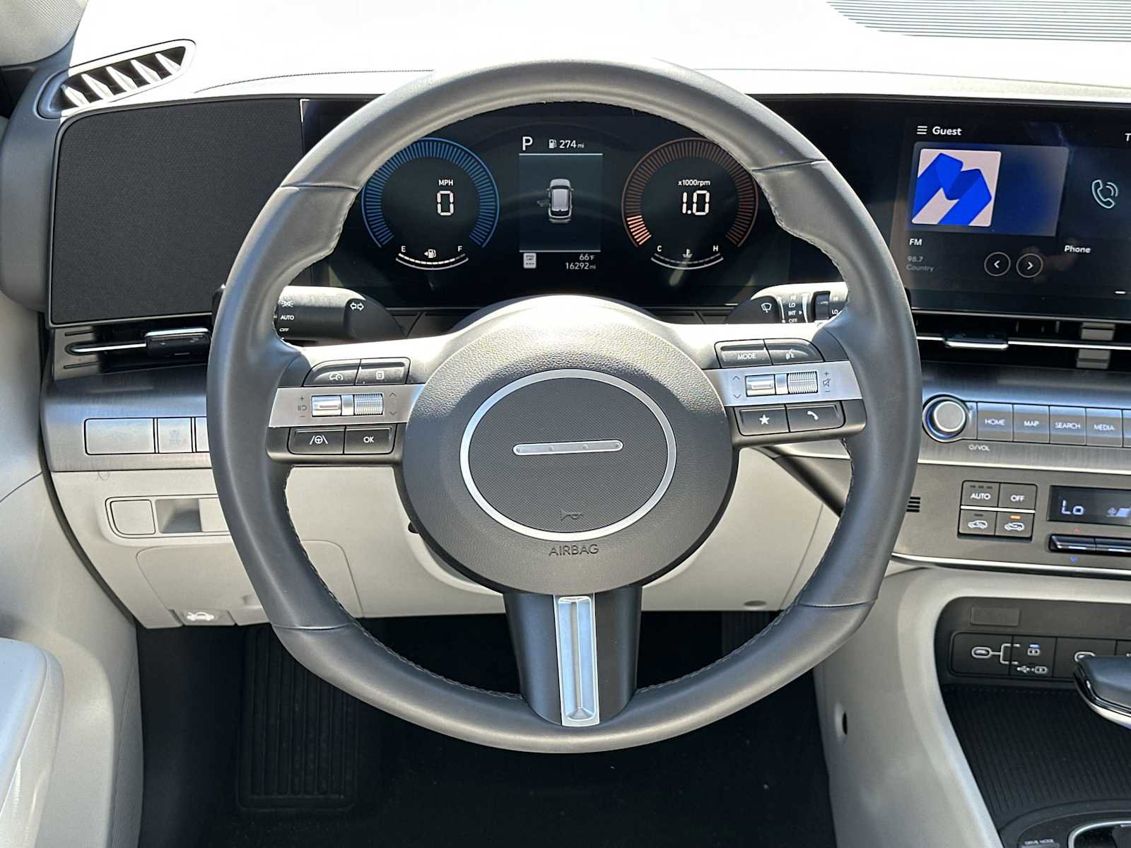 Certified 2025 Hyundai Kona SEL FWD image 15