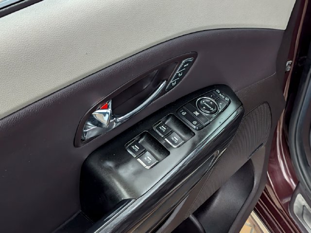 Used 2018 Kia Sedona SX Limited FWD image 13