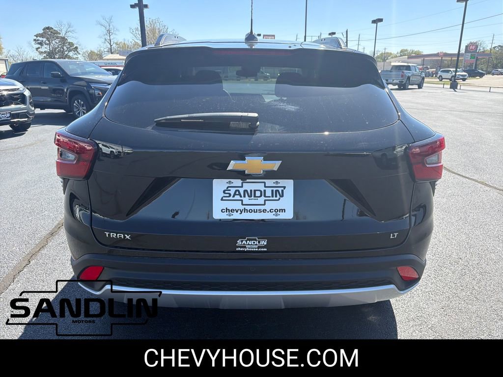 New 2026 Chevrolet Trax LT w/ Driver Confidence Package image 8