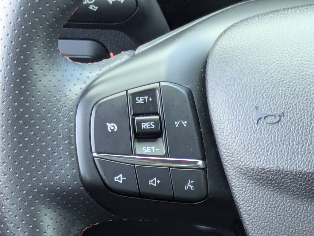Used 2025 Ford Escape ST-Line FWD image 23
