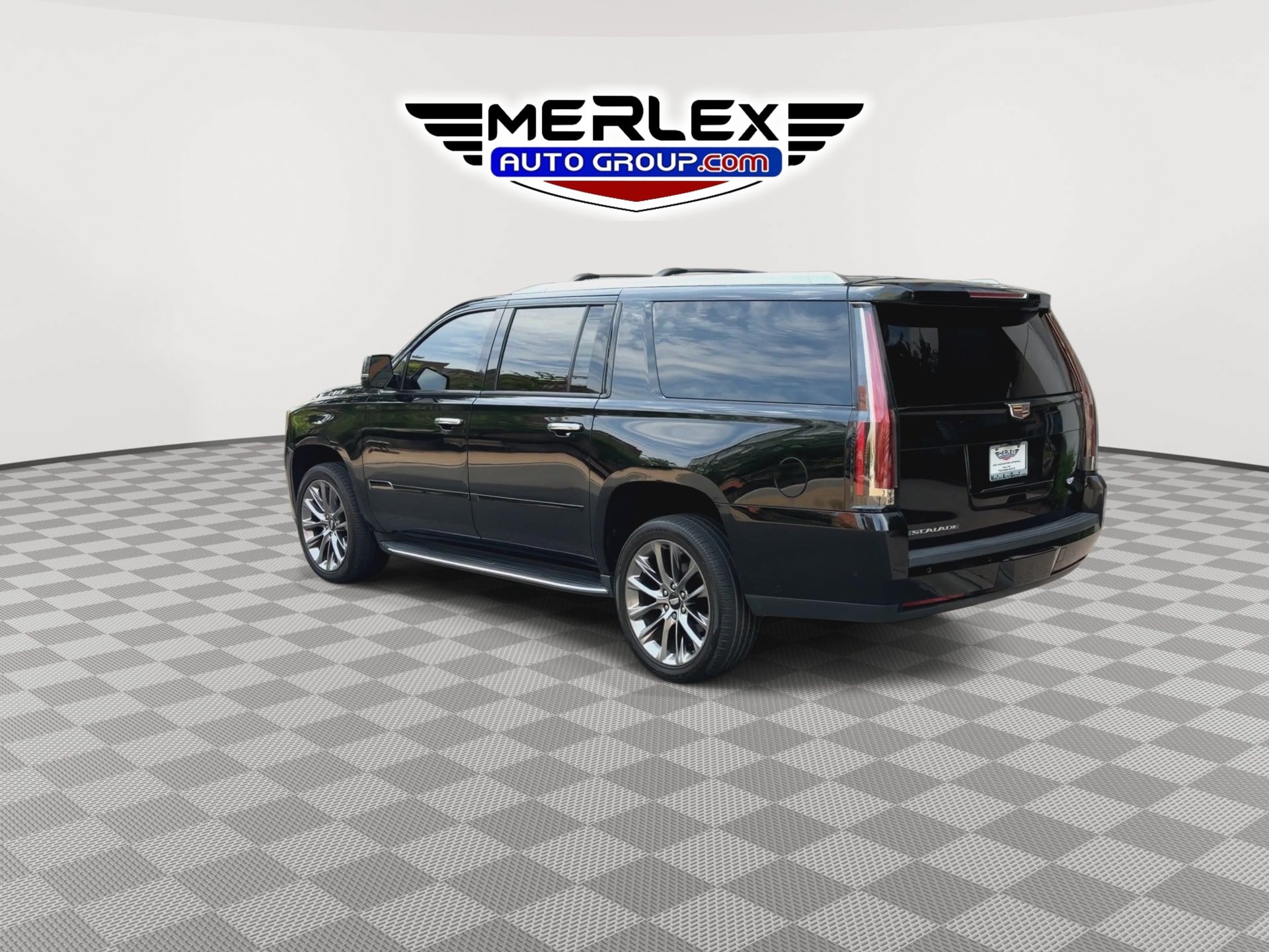 Used 2020 Cadillac Escalade ESV Luxury w/ Escalade Sport Edition AWD/4WD image 6
