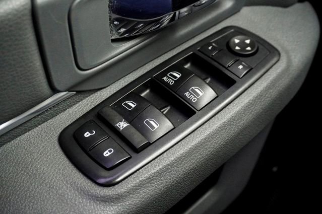 Used 2017 RAM 1500 Classic SLT image 22