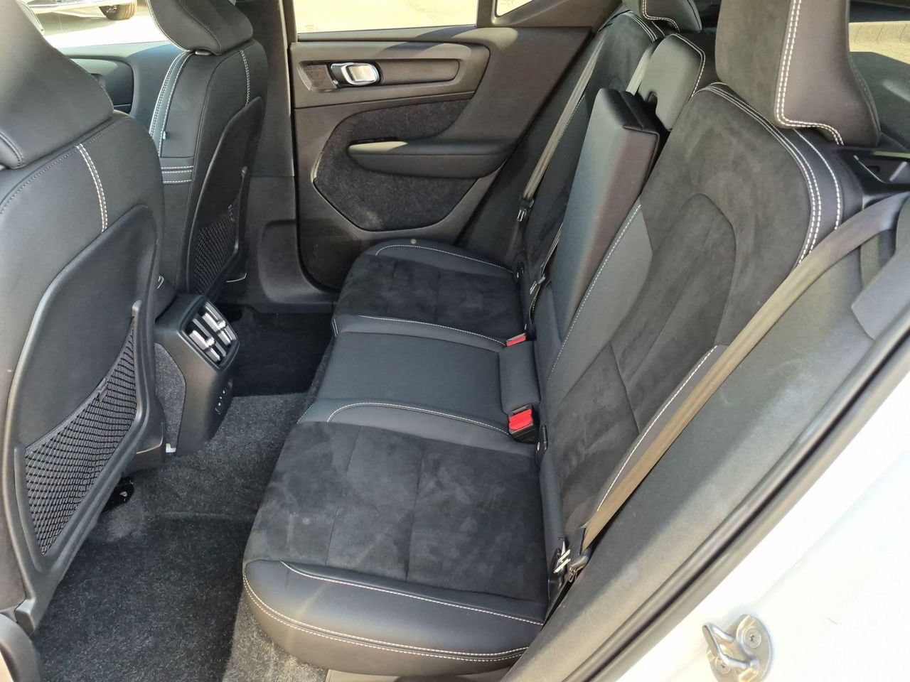 Certified 2023 Volvo XC40 Recharge Ultimate AWD/4WD image 24