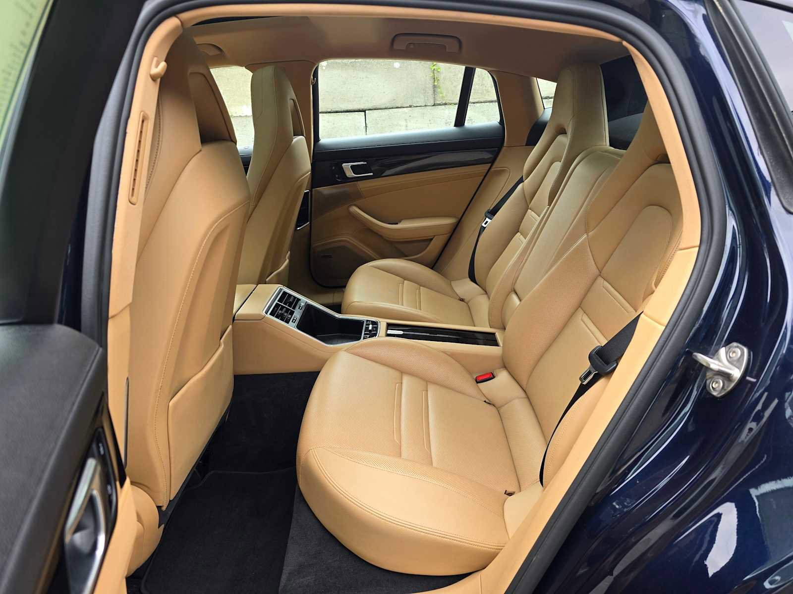 Used 2020 Porsche Panamera 4 AWD/4WD image 16