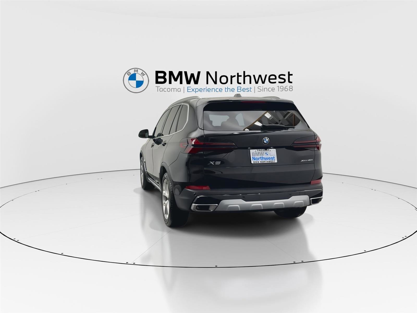 Used 2024 BMW X5 xDrive40i w/ Parking Assistance Package image 13