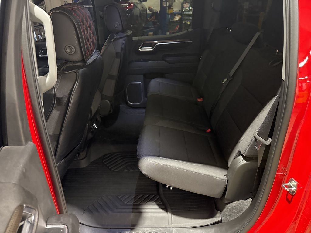Used 2022 Chevrolet Silverado 1500 RST AWD/4WD image 34