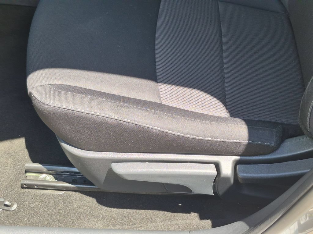 Used 2025 Nissan Sentra SV FWD image 23