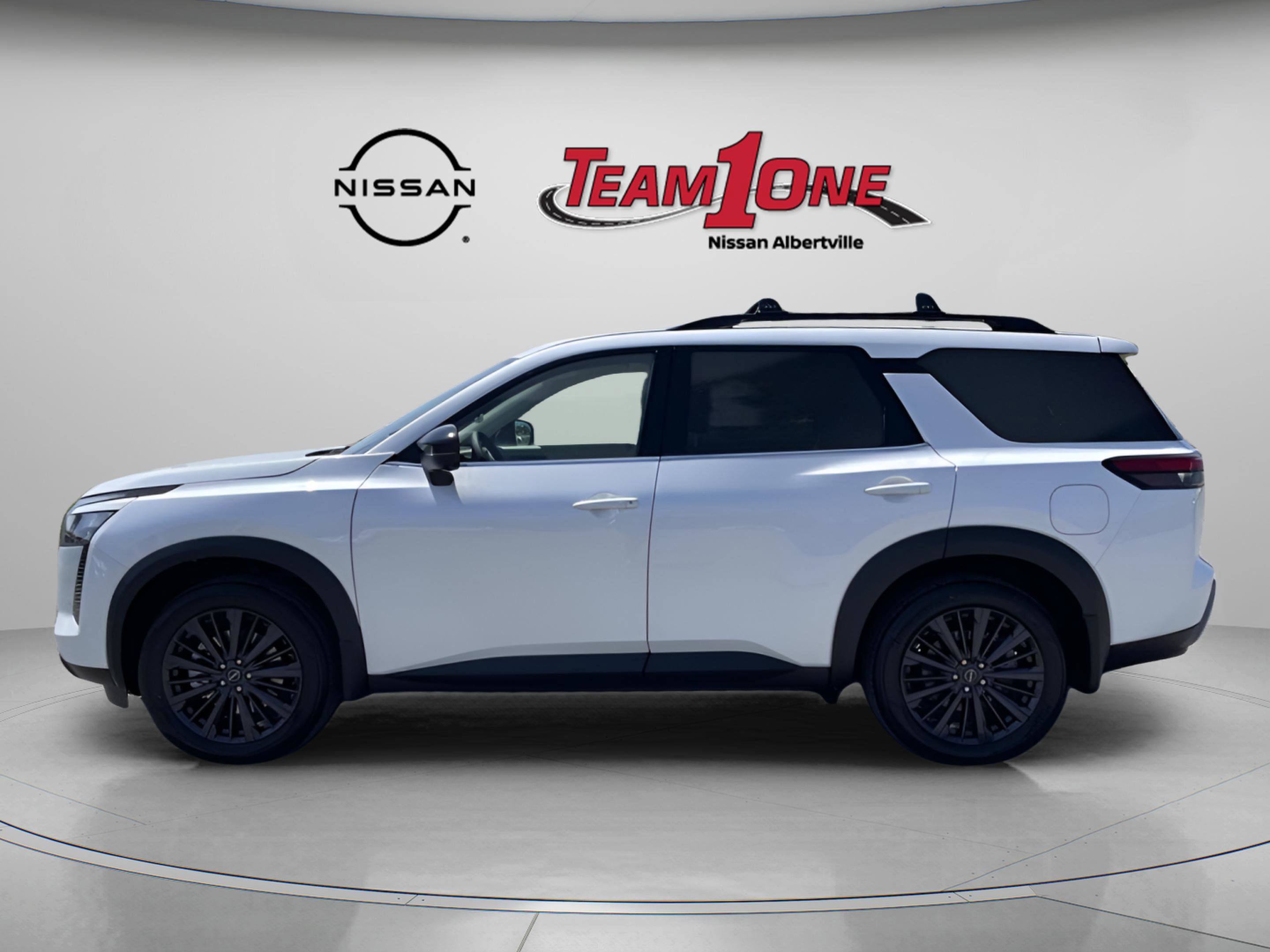 New 2026 Nissan Pathfinder SL FWD image 6