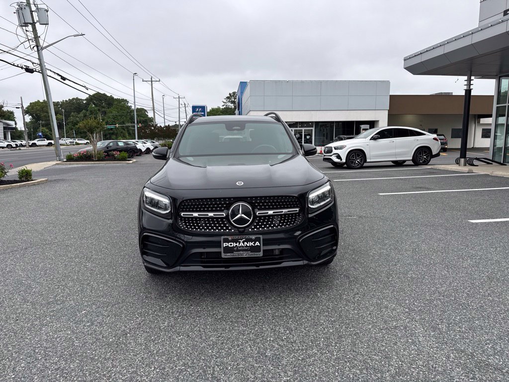 Certified 2025 Mercedes-Benz GLB 250 4MATIC image 2