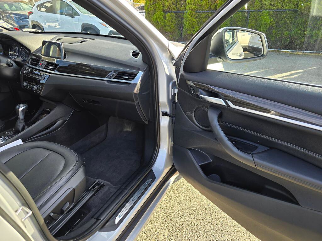 Used 2018 BMW X1 xDrive28i AWD/4WD image 10